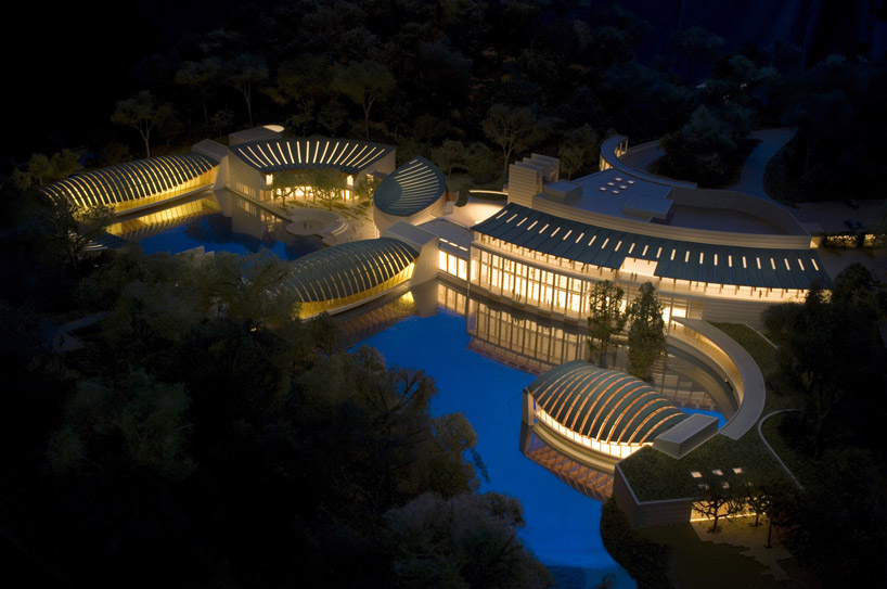 moshe safdie crystal bridges museum